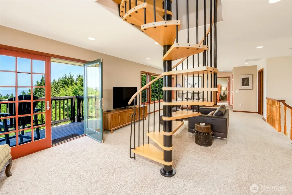 1743 Freshwater Bay Road Port Angeles WA 98363
