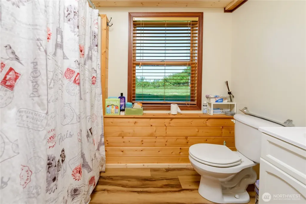 1743 Freshwater Bay Road Port Angeles WA 98363