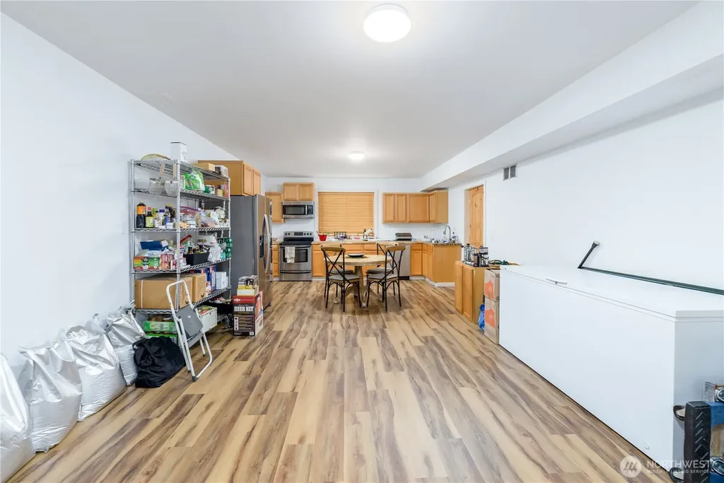 1743 Freshwater Bay Road Port Angeles WA 98363