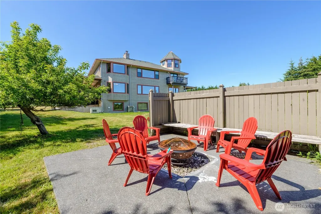 1743 Freshwater Bay Road Port Angeles WA 98363