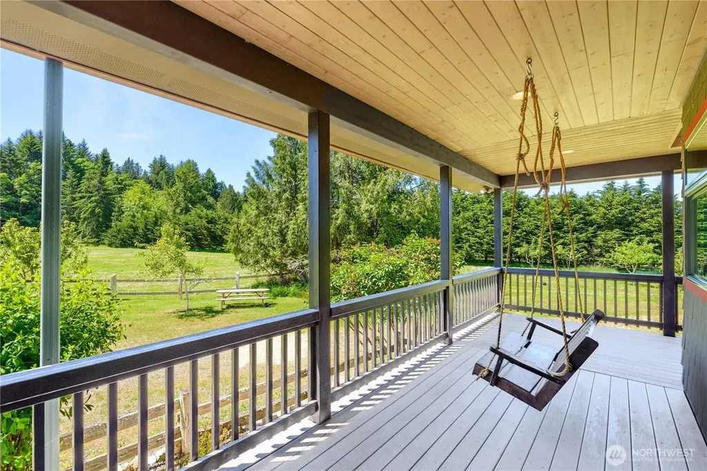 1743 Freshwater Bay Road Port Angeles WA 98363