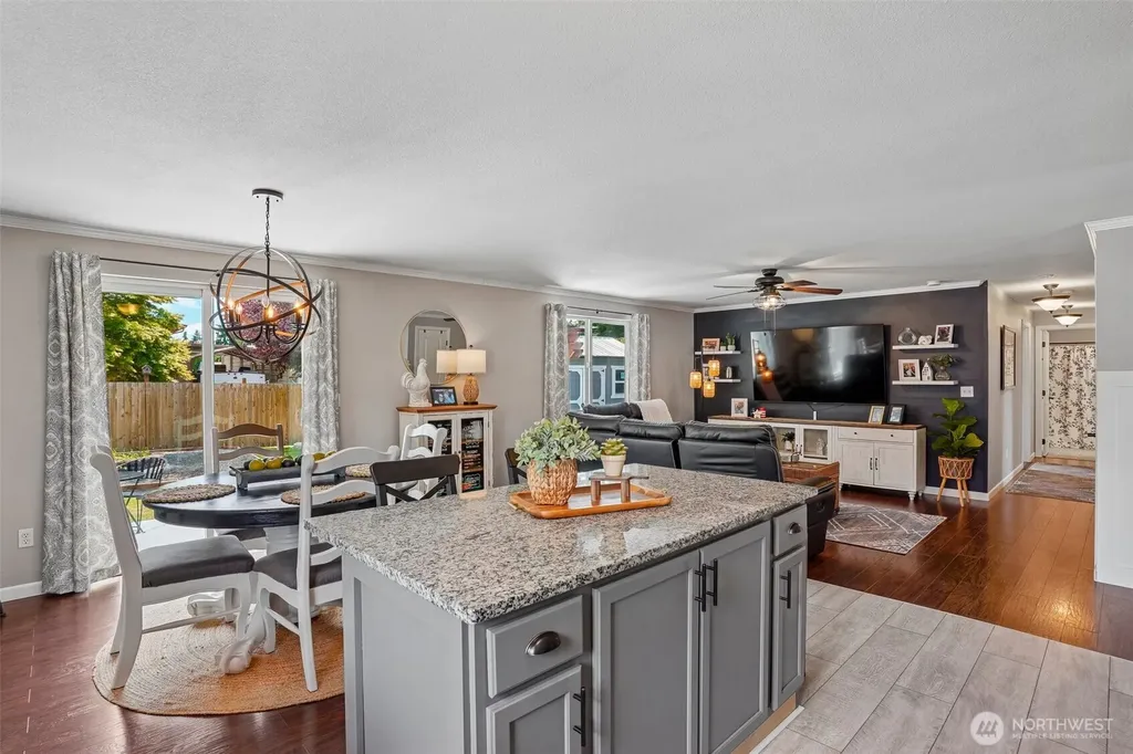716 E 190th Spanaway WA 98387