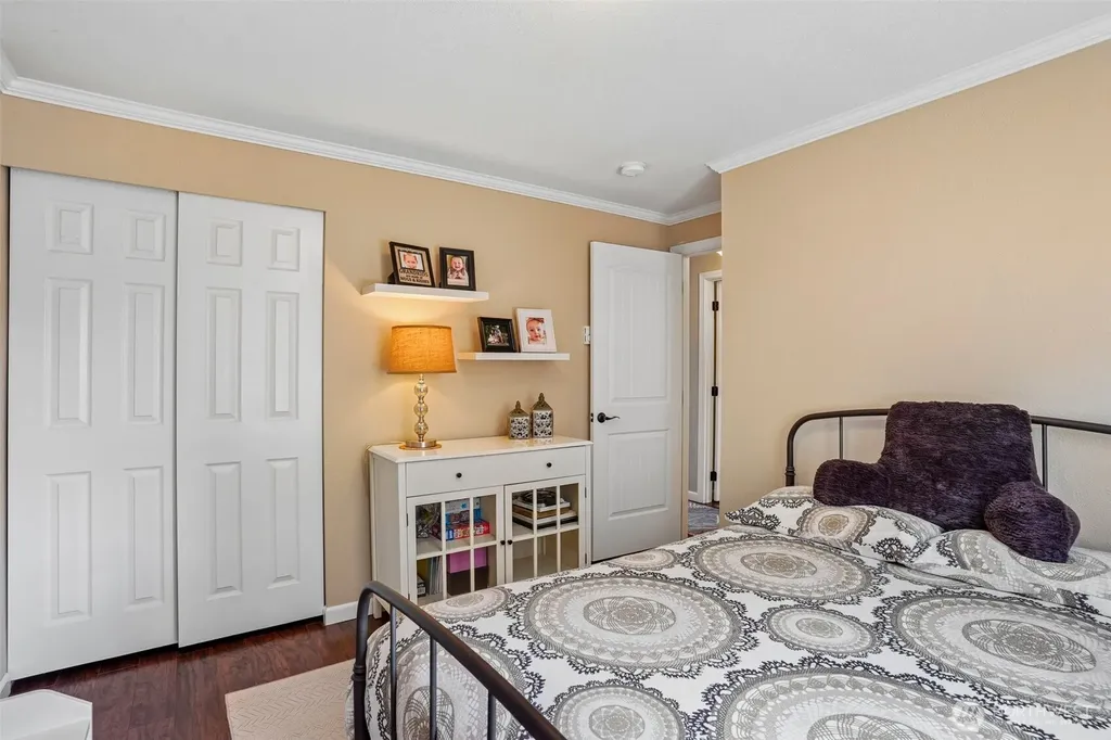 716 E 190th Spanaway WA 98387