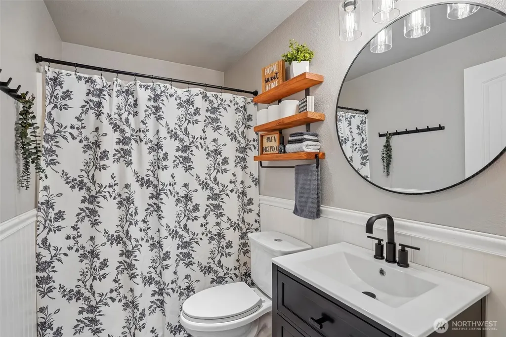 716 E 190th Spanaway WA 98387