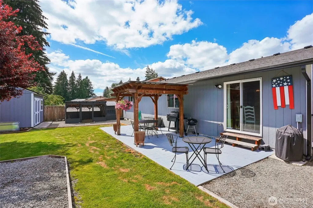 716 E 190th Spanaway WA 98387