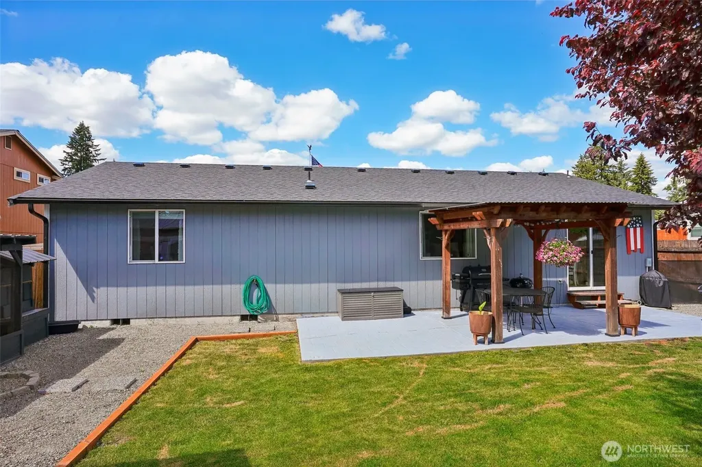 716 E 190th Spanaway WA 98387