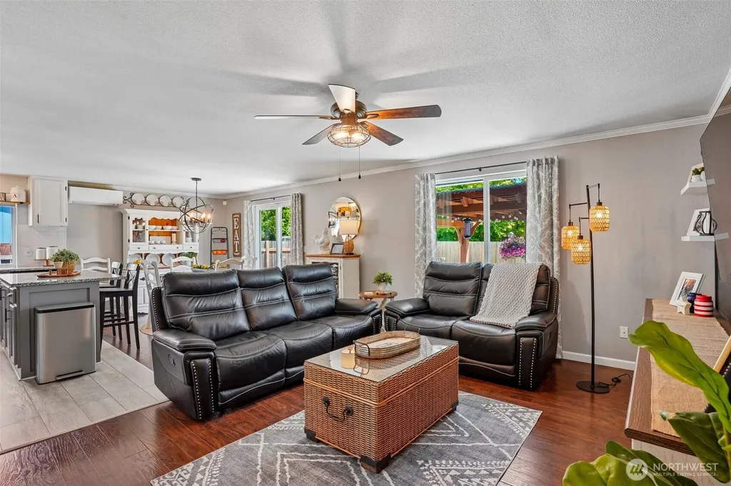 716 E 190th Spanaway WA 98387