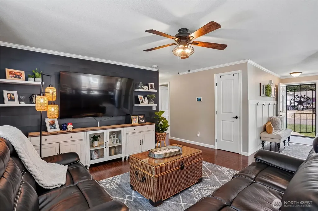 716 E 190th Spanaway WA 98387