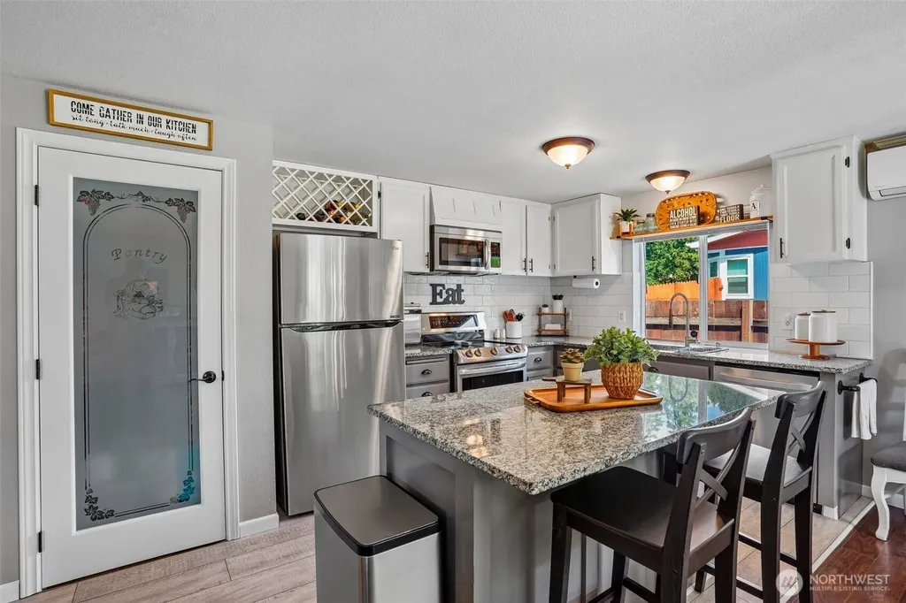 716 E 190th Spanaway WA 98387