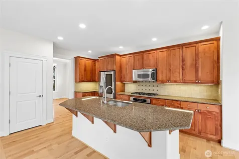 17280 NE 120th Way Redmond WA 98052