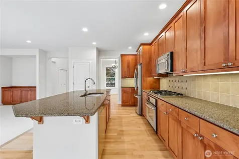 17280 NE 120th Way Redmond WA 98052