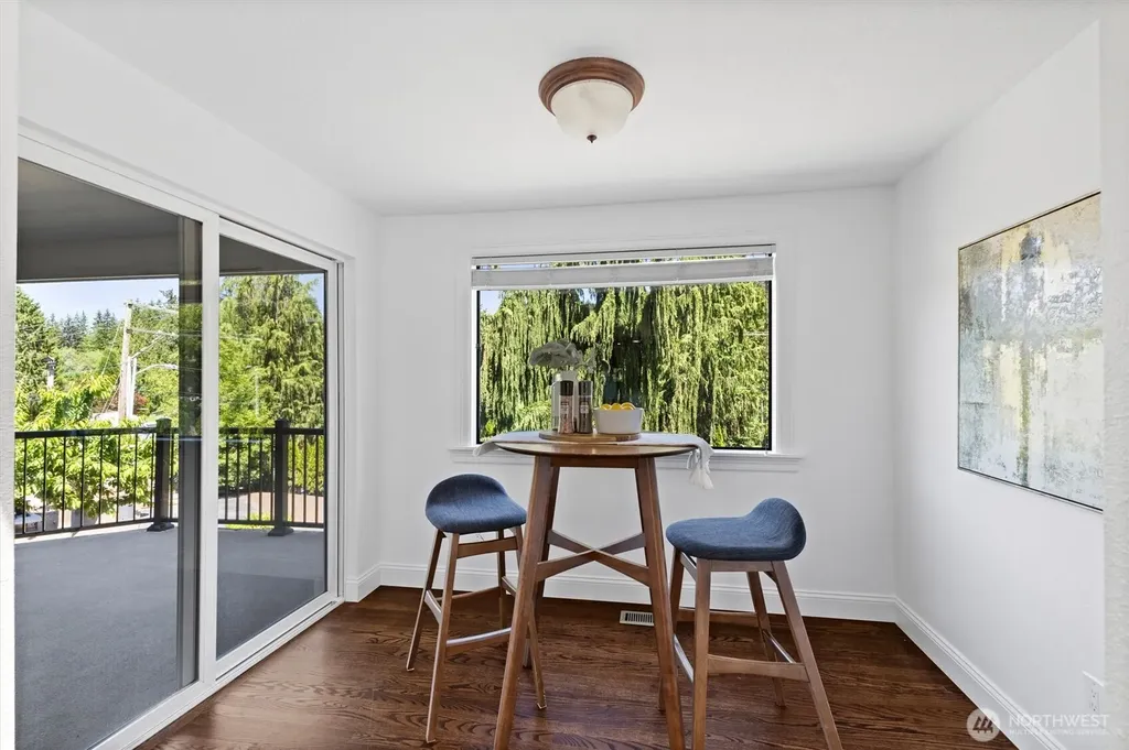 16306 Valhalla Drive Bothell WA 98011