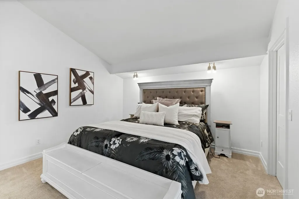16306 Valhalla Drive Bothell WA 98011