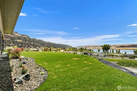 9072 NW Trellis Lane Quincy WA 98848