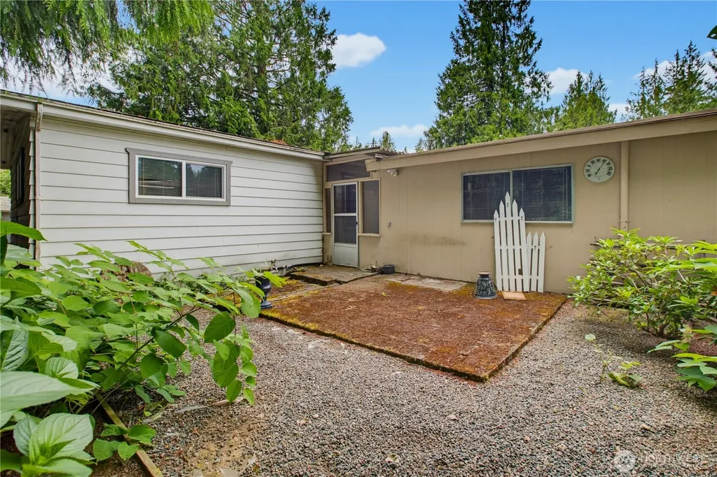 10414 Peacock Hill Avenue Gig Harbor WA 98332