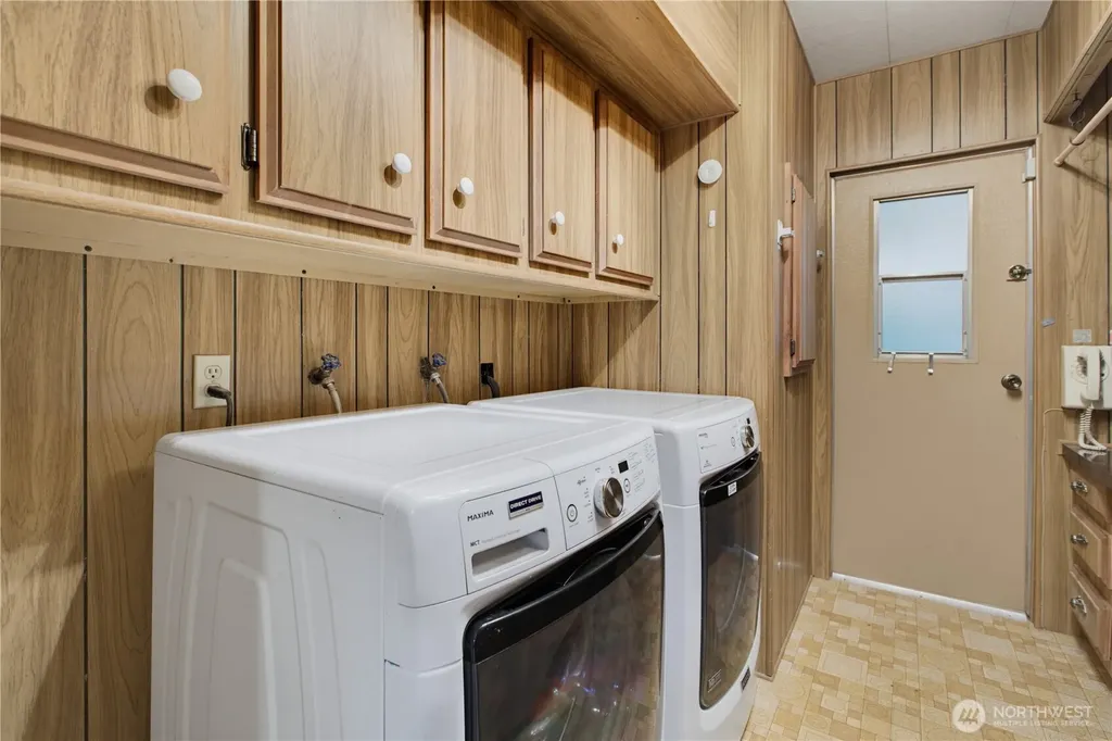 10414 Peacock Hill Avenue Gig Harbor WA 98332