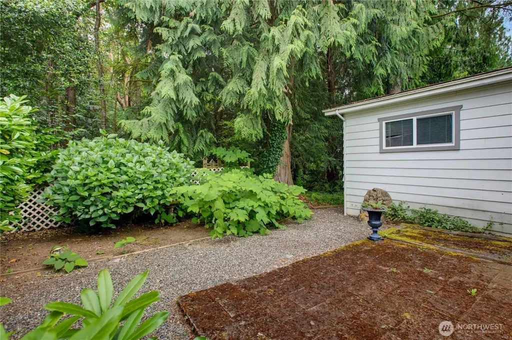 10414 Peacock Hill Avenue Gig Harbor WA 98332