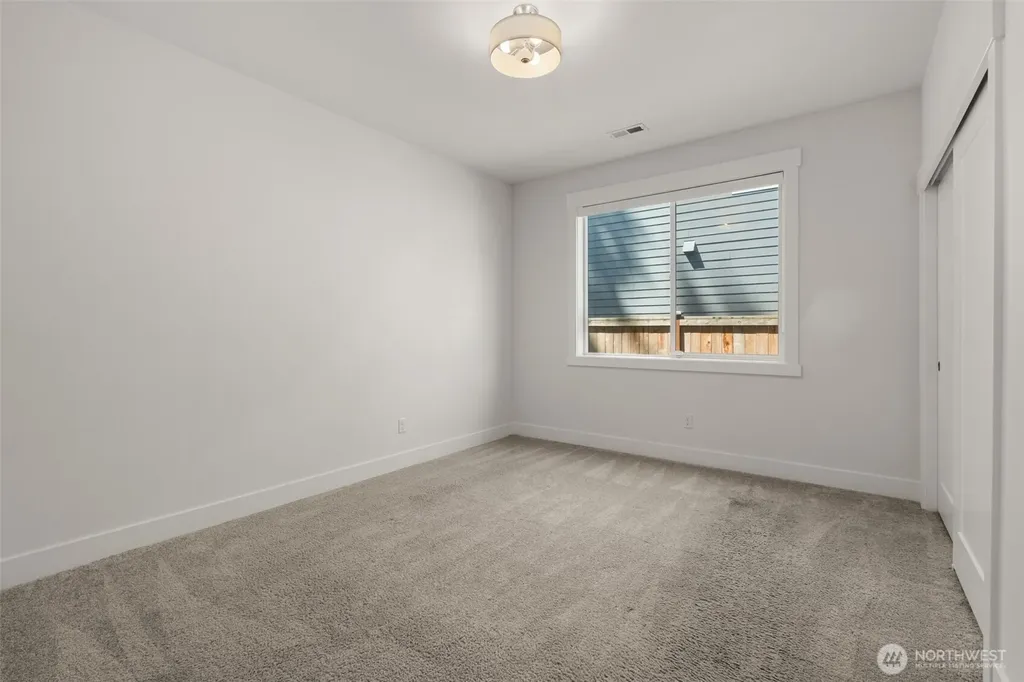 7708 Zircon Drive SW Lakewood WA 98489