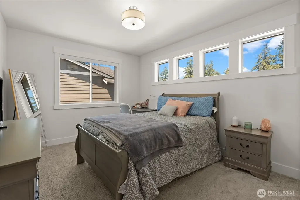7708 Zircon Drive SW Lakewood WA 98489