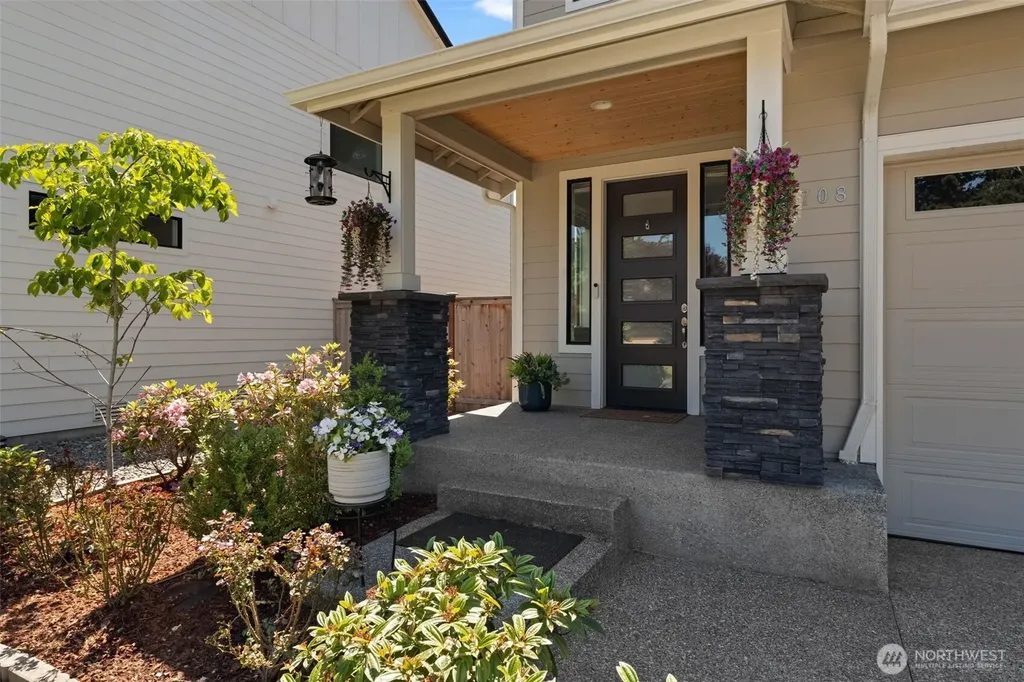 7708 Zircon Drive SW Lakewood WA 98489