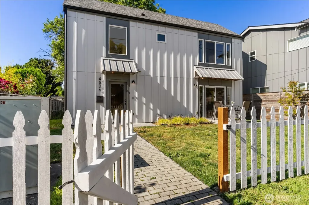 4506 S Kenyon Street Seattle WA 98118