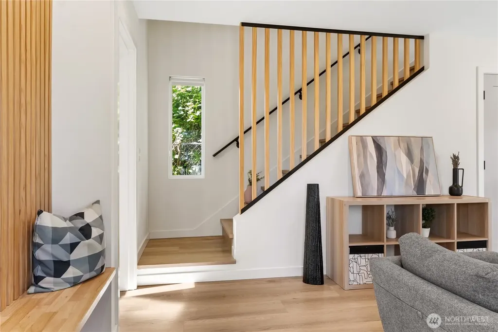 4506 S Kenyon Street Seattle WA 98118