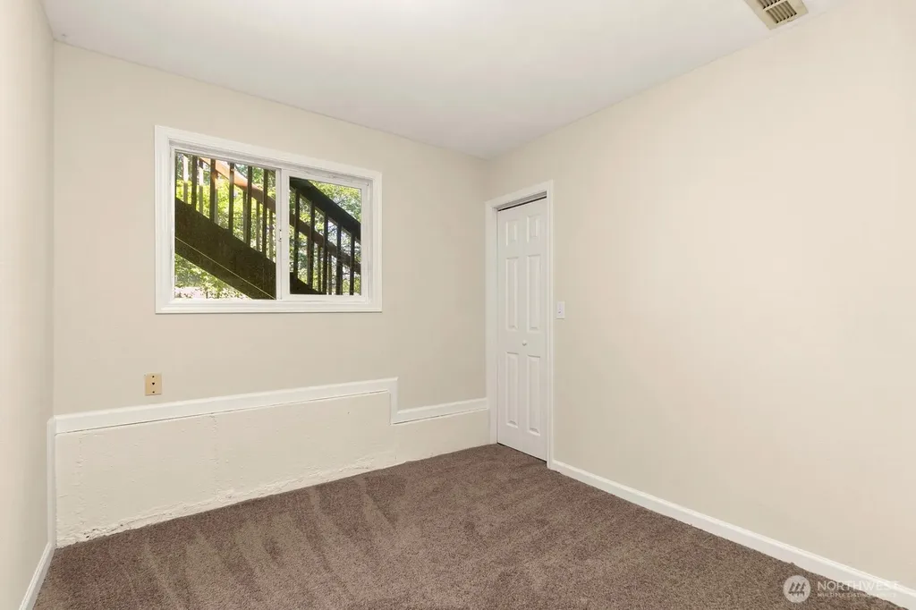 12630 SE 215th Street Kent WA 98031