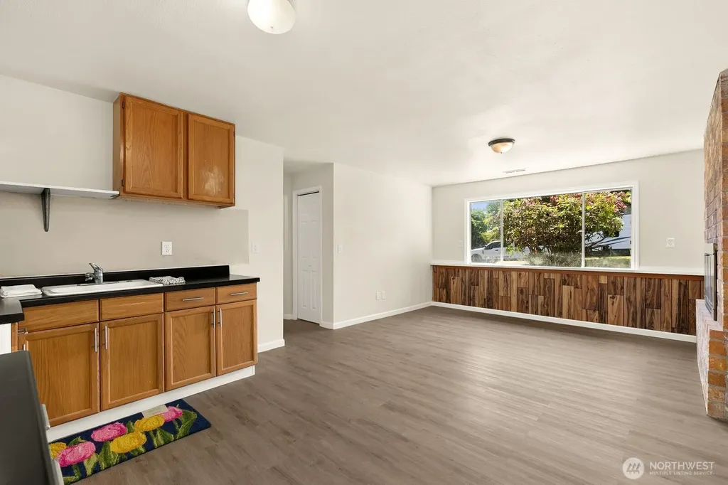 12630 SE 215th Street Kent WA 98031