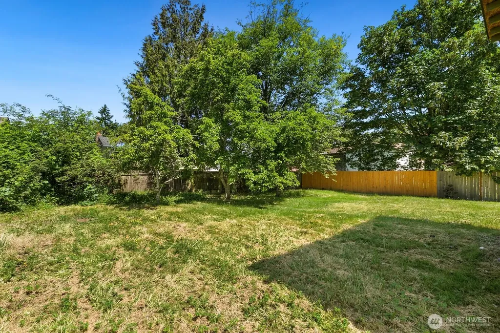 12630 SE 215th Street Kent WA 98031
