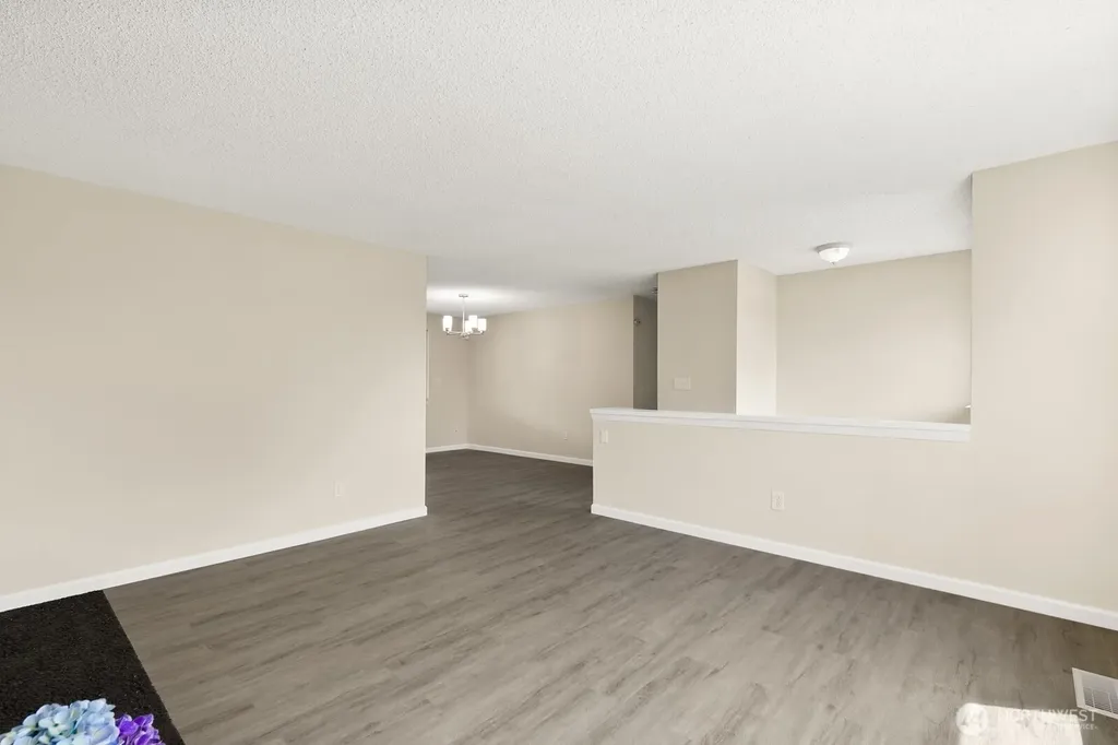 12630 SE 215th Street Kent WA 98031