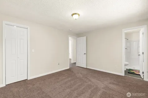12630 SE 215th Street Kent WA 98031