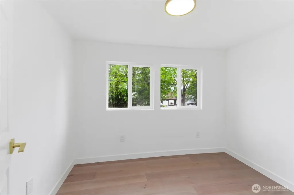 10302 E 40th Avenue Tacoma WA 98446