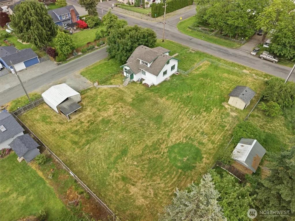 10302 E 40th Avenue Tacoma WA 98446