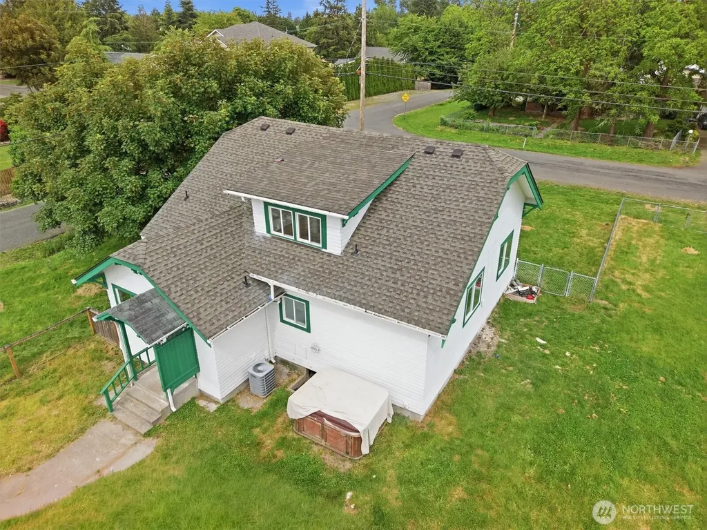 10302 E 40th Avenue Tacoma WA 98446