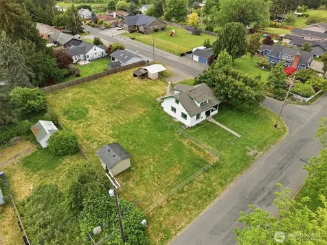 10302 E 40th Avenue Tacoma WA 98446