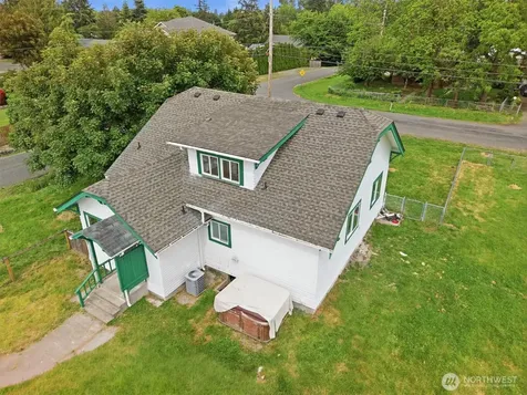 10302 E 40th Avenue Tacoma WA 98446
