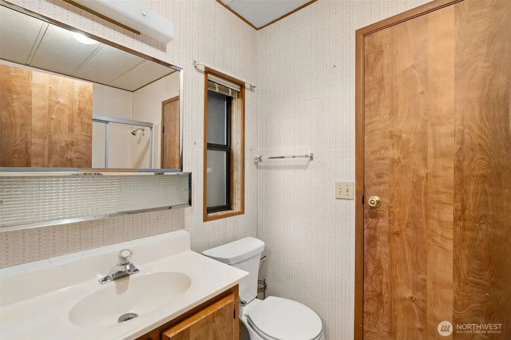 5307 5307 State Highway 303 Bremerton WA 98311