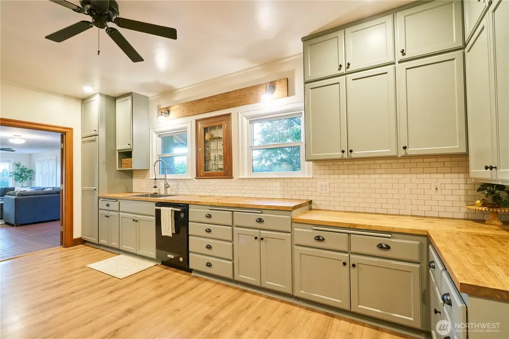 25630 Jim Creek Road Arlington WA 98223