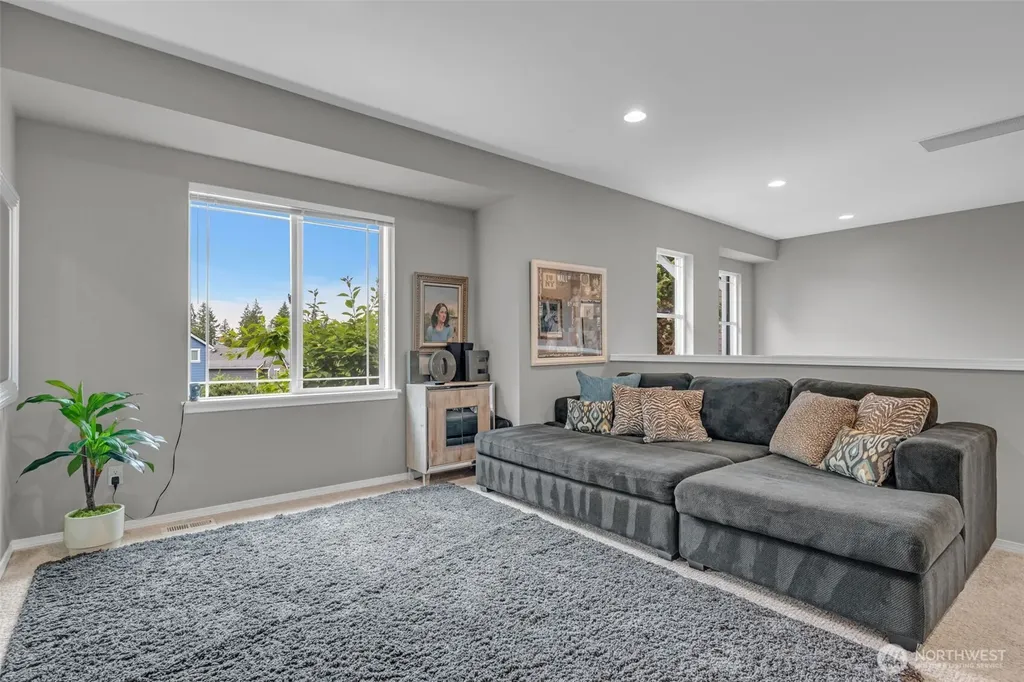 6680 163rd Place SE Bellevue WA 98006