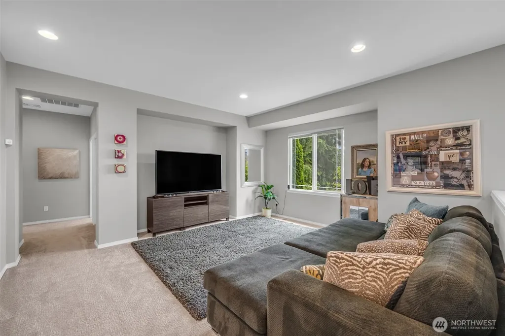 6680 163rd Place SE Bellevue WA 98006