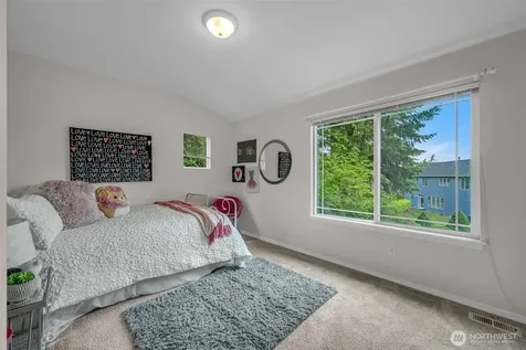 6680 163rd Place SE Bellevue WA 98006