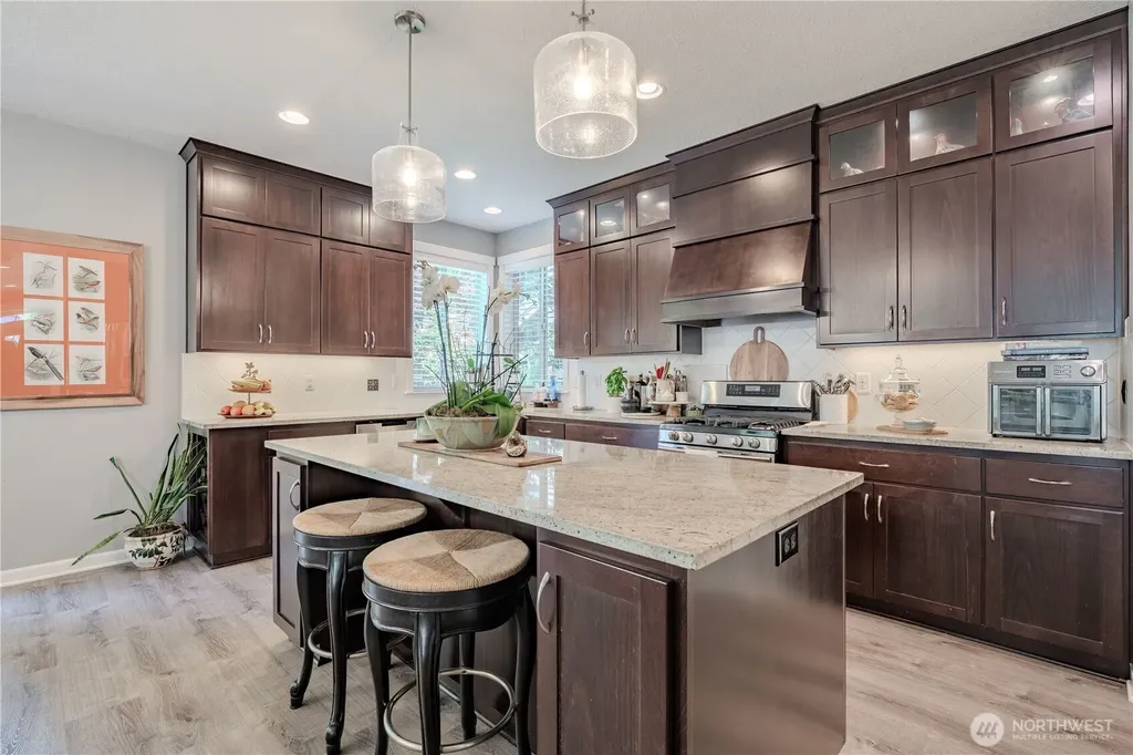 409 N 43rd Court Ridgefield WA 98642