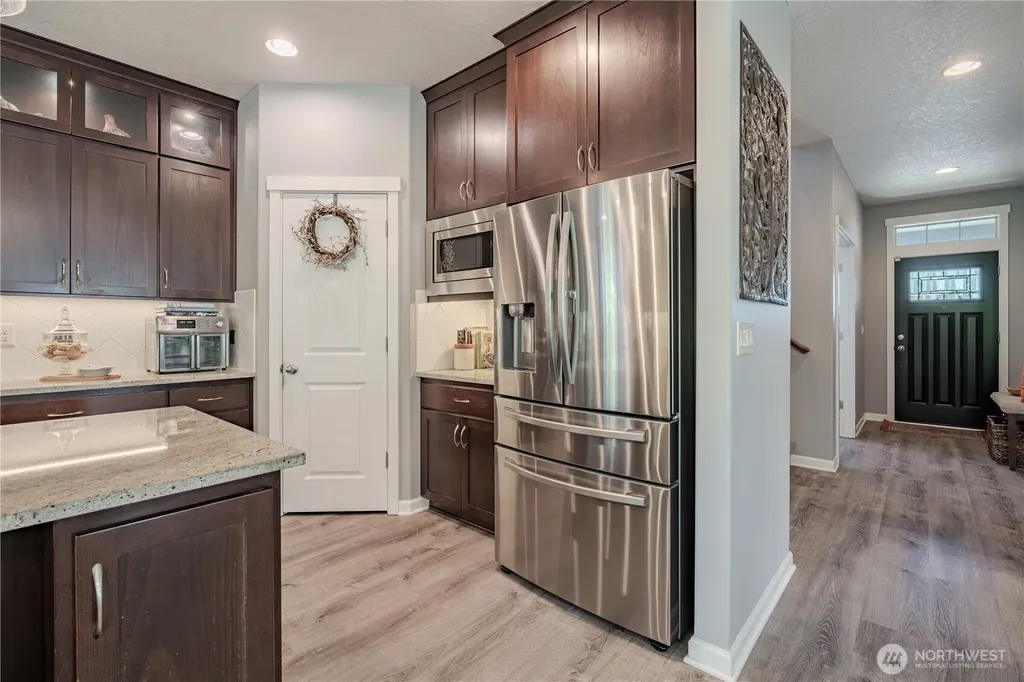 409 N 43rd Court Ridgefield WA 98642
