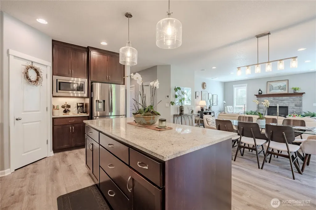 409 N 43rd Court Ridgefield WA 98642