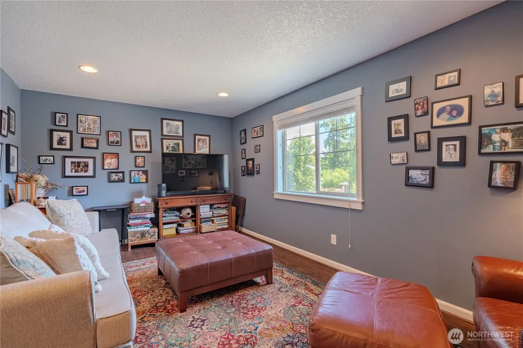 409 N 43rd Court Ridgefield WA 98642