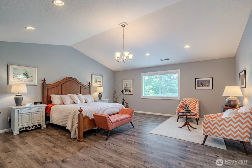 409 N 43rd Court Ridgefield WA 98642