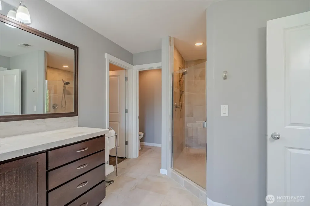 409 N 43rd Court Ridgefield WA 98642