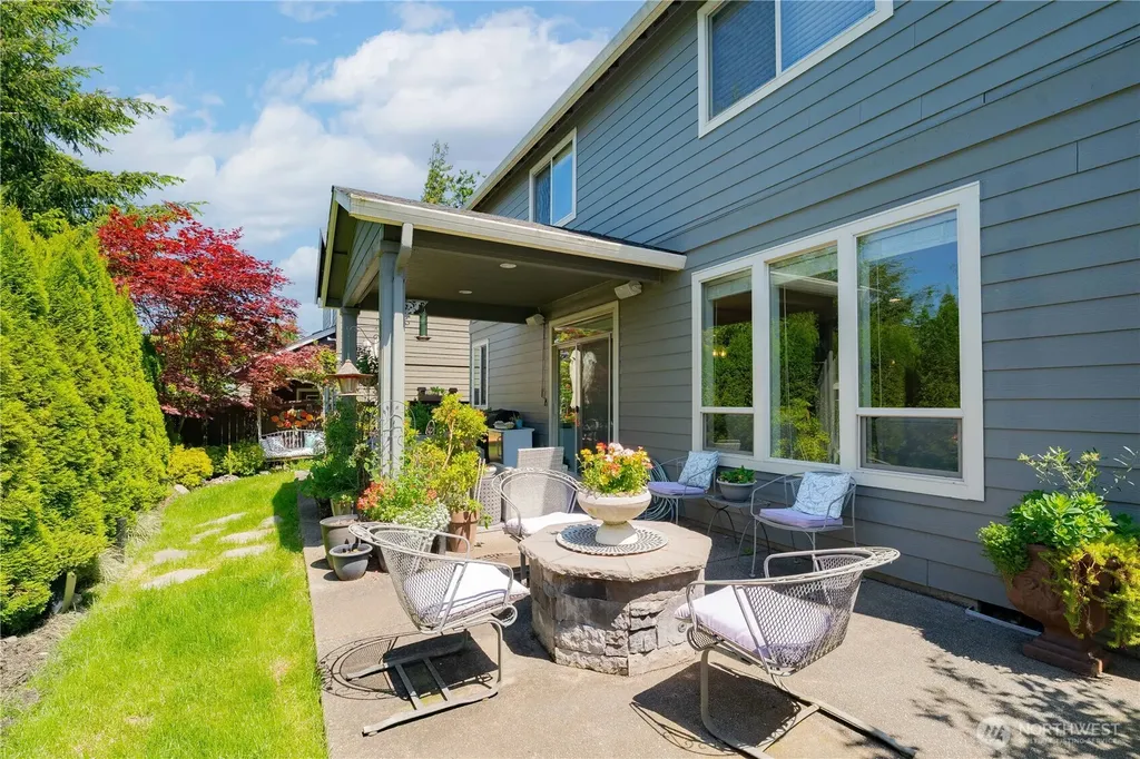 409 N 43rd Court Ridgefield WA 98642