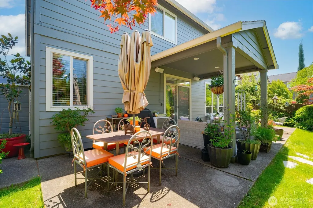 409 N 43rd Court Ridgefield WA 98642