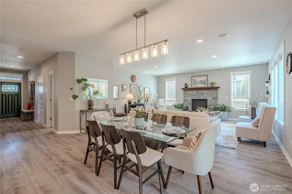 409 N 43rd Court Ridgefield WA 98642